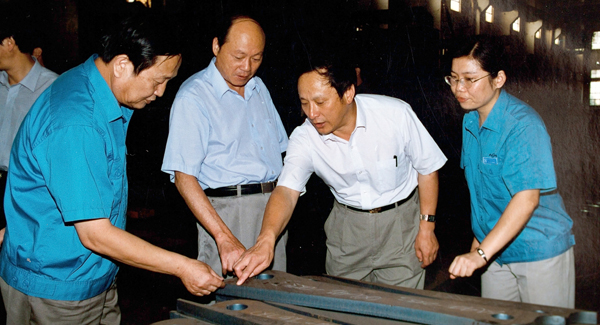 新一届领导班子上任，掀开总变革发展新篇章