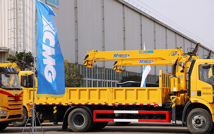 助力城市建设新征程！总随车起重机M SQS157-4批量发车 