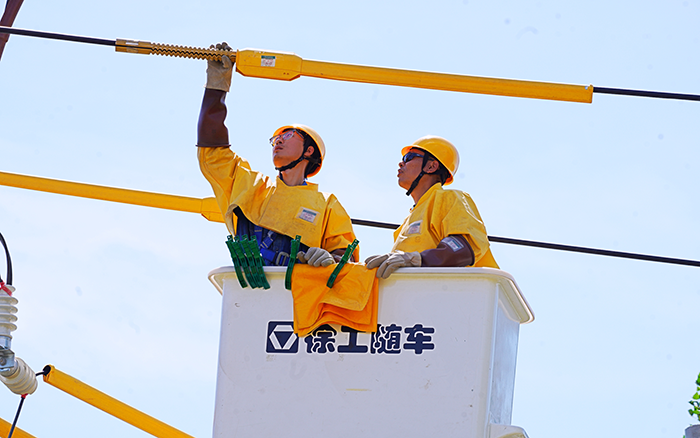 战高温保供电！总 GKJH22A 西北农田显身手