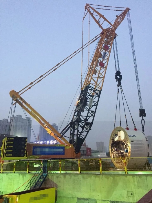 赋能轨交建设，总稳稳‘吊’打难题